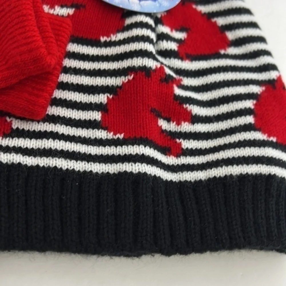 CRUSH APPAREL INC, HAT AND GLOVE SET